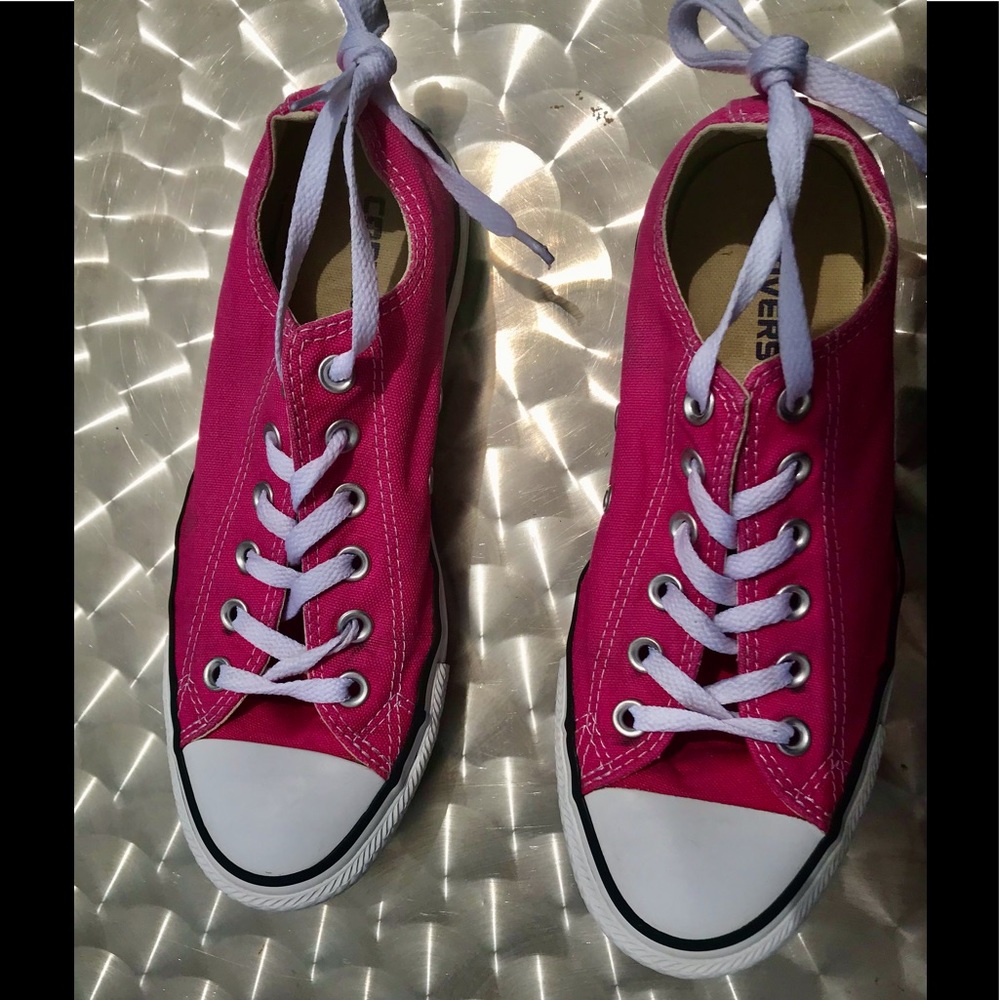 Hot pink Converse Chuck Taylor All Star OX 8 women